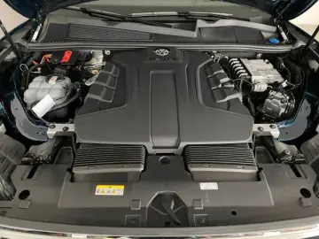 VW Touareg R-Line 3.0 V6 TDI tiptronic 4Motion