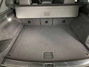 VW Touareg R-Line 3.0 V6 TDI tiptronic 4Motion