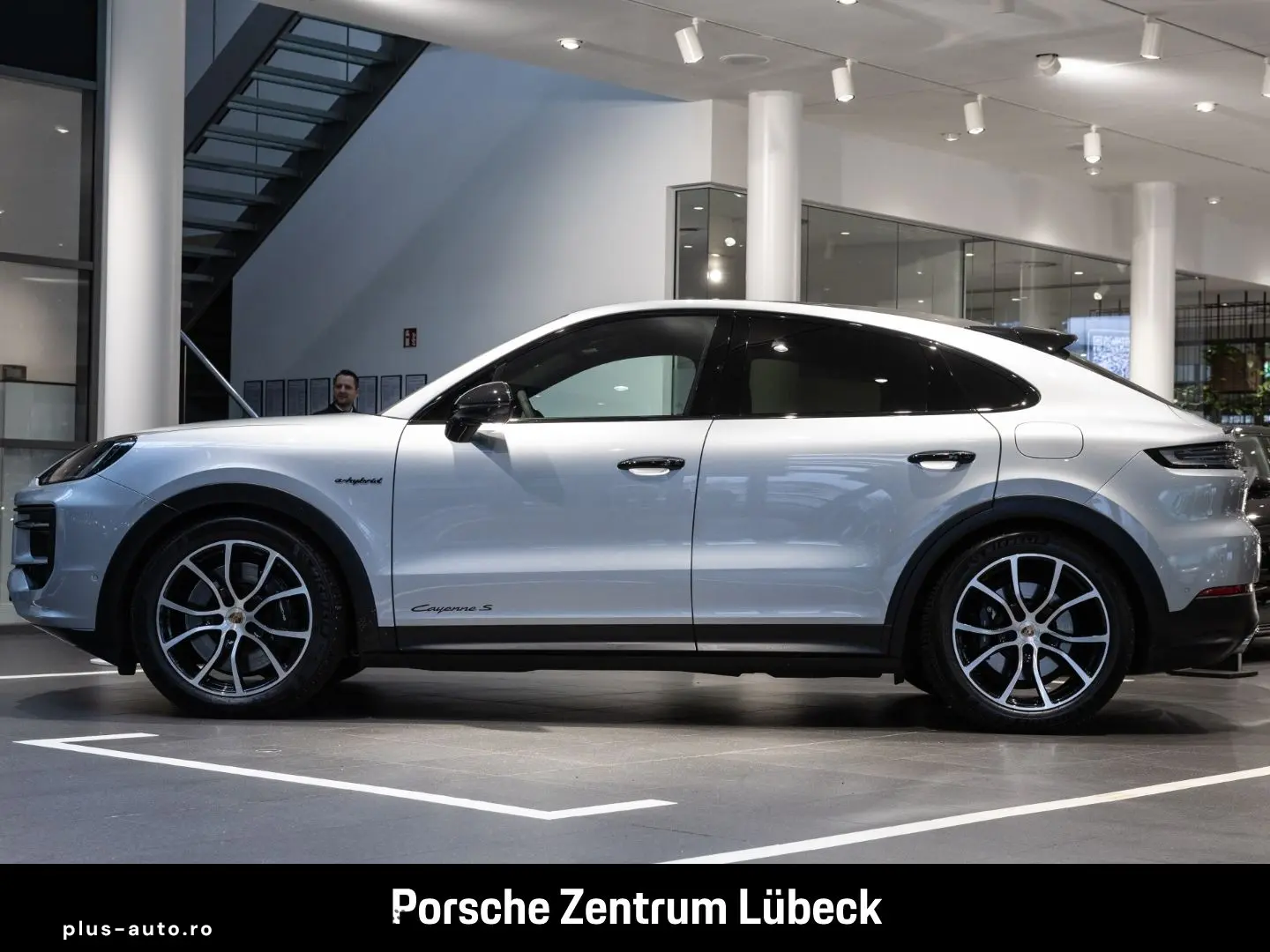 PORSCHE Cayenne S E-Hybrid Coupe HA-Lenkung InnoDrive