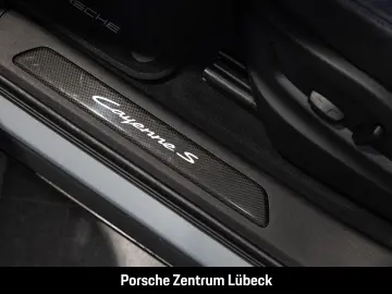 PORSCHE Cayenne S E-Hybrid Coupe HA-Lenkung InnoDrive