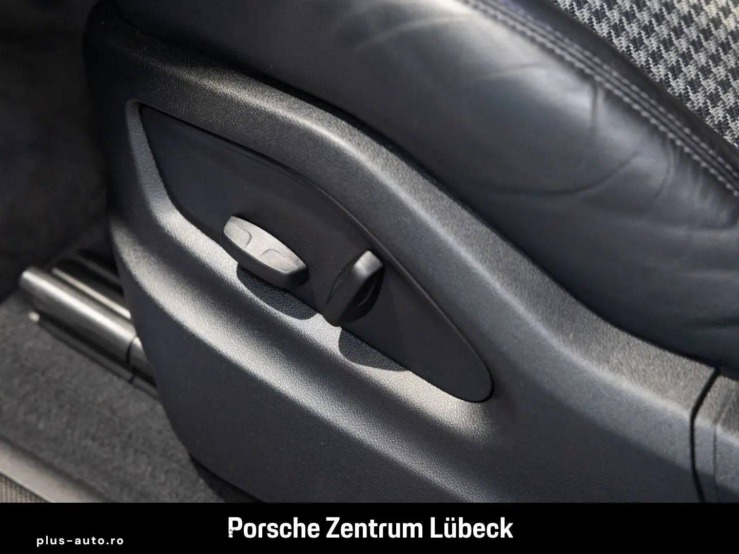 PORSCHE Cayenne S E-Hybrid Coupe HA-Lenkung InnoDrive