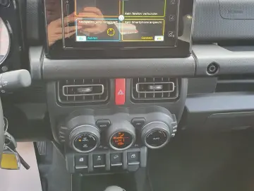 SUZUKI Jimny A T NAVI ALLRAD TOP-ZUSTAND