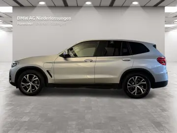BMW X3 xDrive30e AHK LiveCockpitProf Head-Up PDC