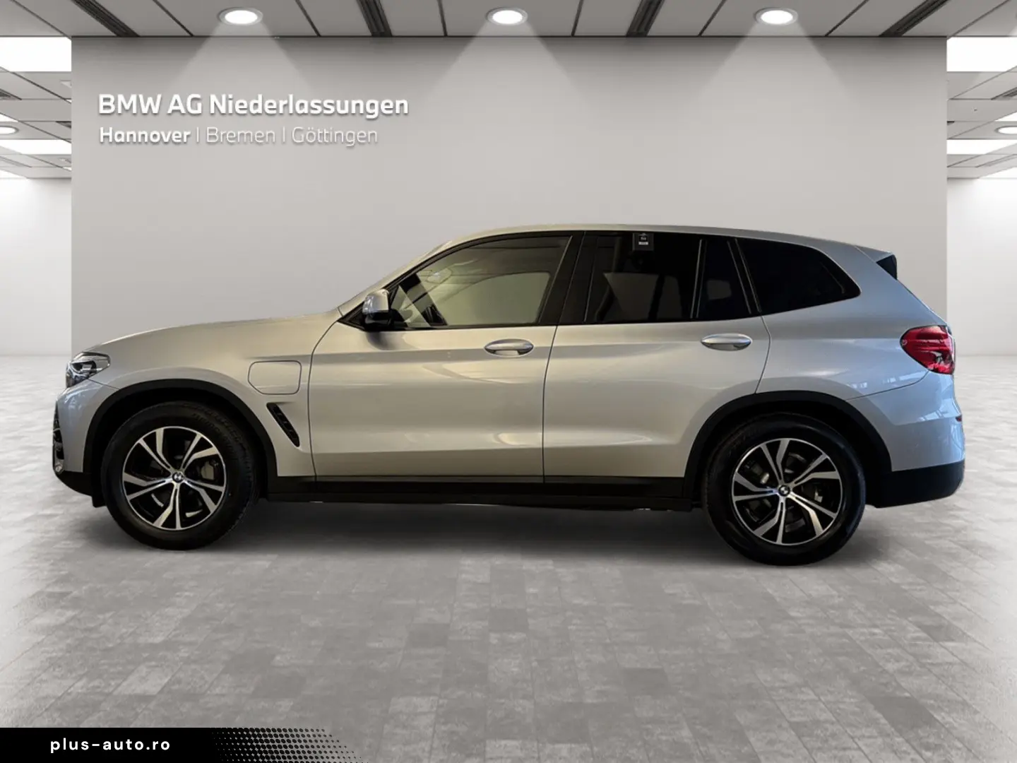 BMW X3 xDrive30e AHK LiveCockpitProf Head-Up PDC