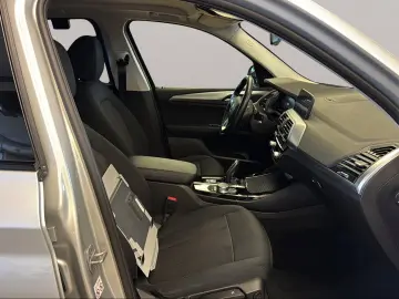 BMW X3 xDrive30e AHK LiveCockpitProf Head-Up PDC