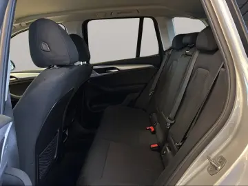 BMW X3 xDrive30e AHK LiveCockpitProf Head-Up PDC