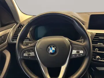 BMW X3 xDrive30e AHK LiveCockpitProf Head-Up PDC