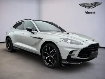 ASTON MARTIN DBX707 Facelift   Full Carbon Fibre   B&W