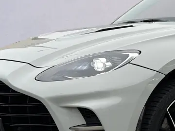 ASTON MARTIN DBX707 Facelift   Full Carbon Fibre   B&W