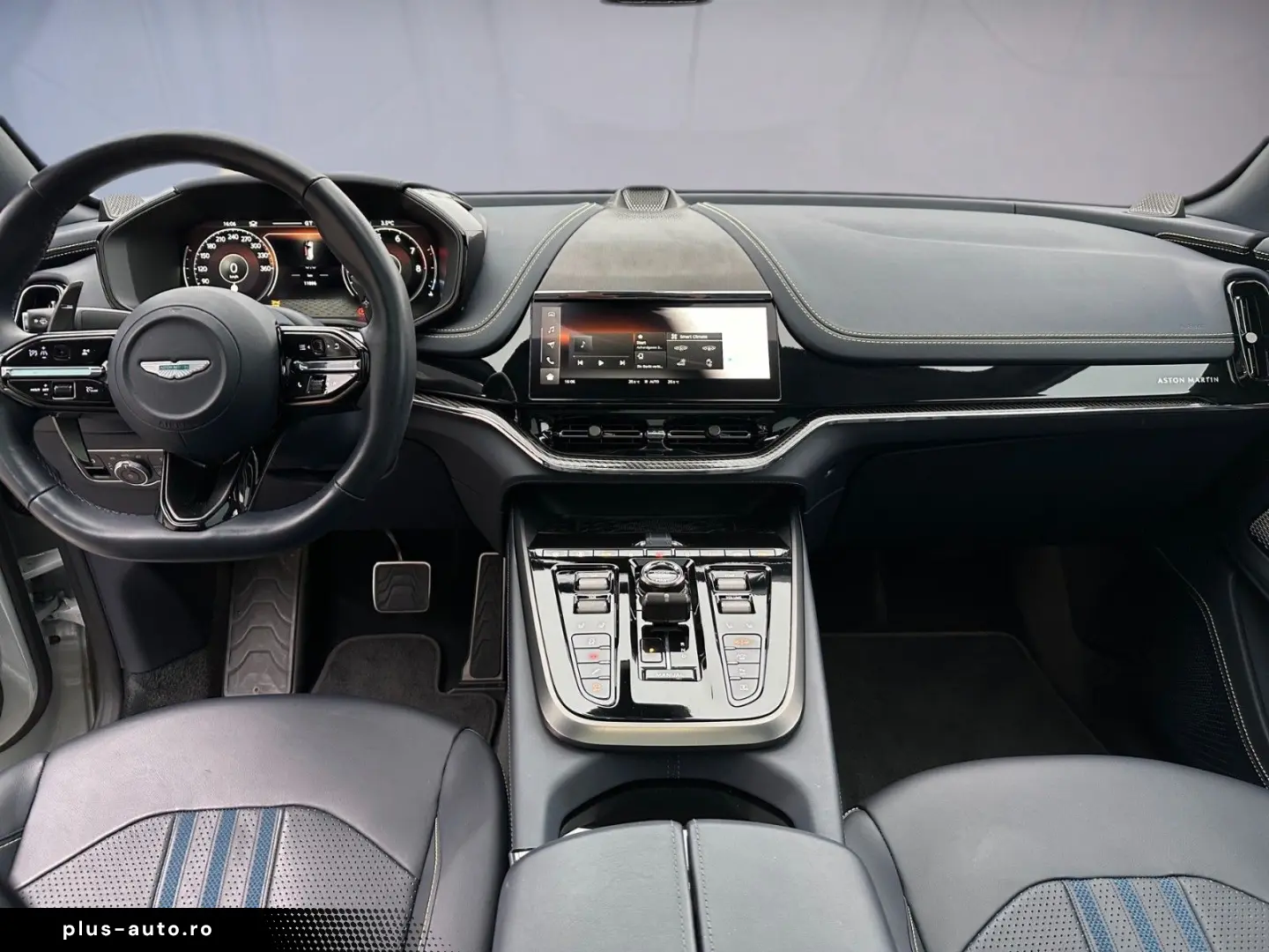 ASTON MARTIN DBX707 Facelift   Full Carbon Fibre   B&W