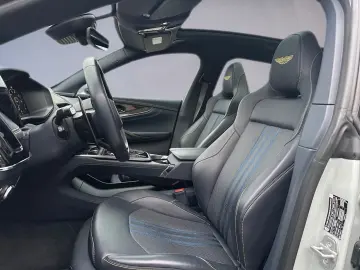 ASTON MARTIN DBX707 Facelift   Full Carbon Fibre   B&W