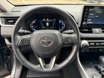 TOYOTA RAV4 2.5l HSD Hybrid 4x4