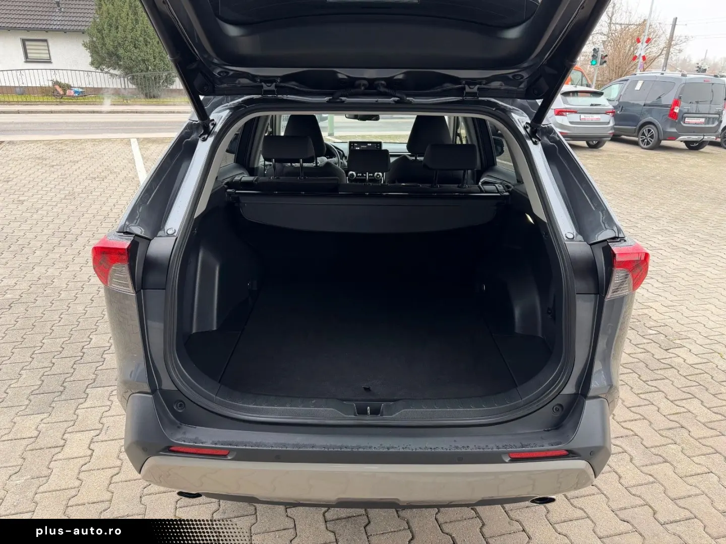 TOYOTA RAV4 2.5l HSD Hybrid 4x4