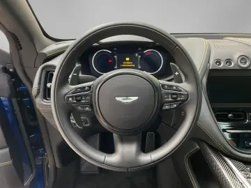 ASTON MARTIN DBX 707