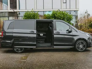 Mercedes Benz V300d 4 Matic Extra-long