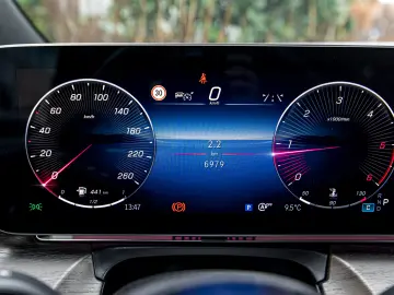 Mercedes Benz V300d 4 Matic Extra-long