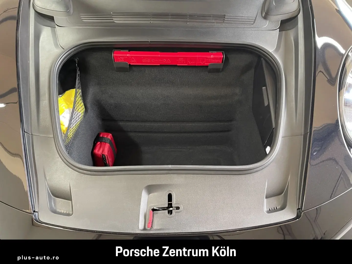 PORSCHE 992 911 Carrera 4 GTS Cabriolet BOSE 360 Vent