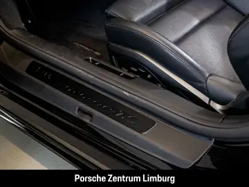 PORSCHE 992 911 Carrera 4 GTS Cabriolet Burmester LED