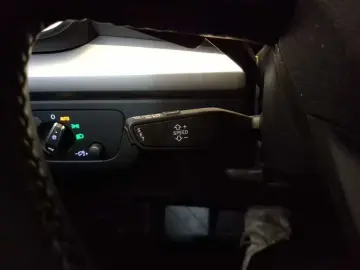 AUDI Q5 50 e quattro Kamera LED NaviTouch SHZ UVP64T€