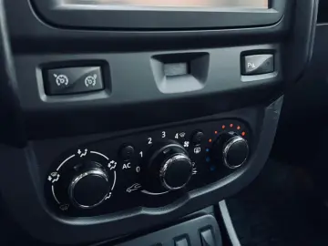 DACIA DUSTER   FAB 02.2015   1.5 DIESEL 110CP