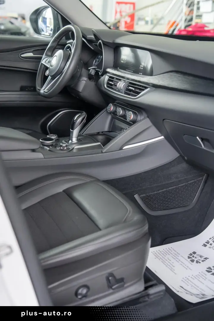 Alfa Romeo Stelvio B-Tech Q4 2 0 Turbo Automatik 280Cp