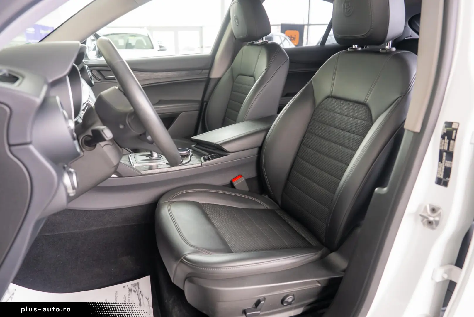 Alfa Romeo Stelvio B-Tech Q4 2 0 Turbo Automatik 280Cp