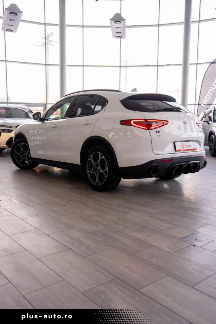 Alfa Romeo Stelvio B-Tech Q4 2 0 Turbo Automatik 280Cp