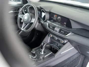 Alfa Romeo Stelvio B-Tech Q4 2 0 Turbo Automatik 280Cp