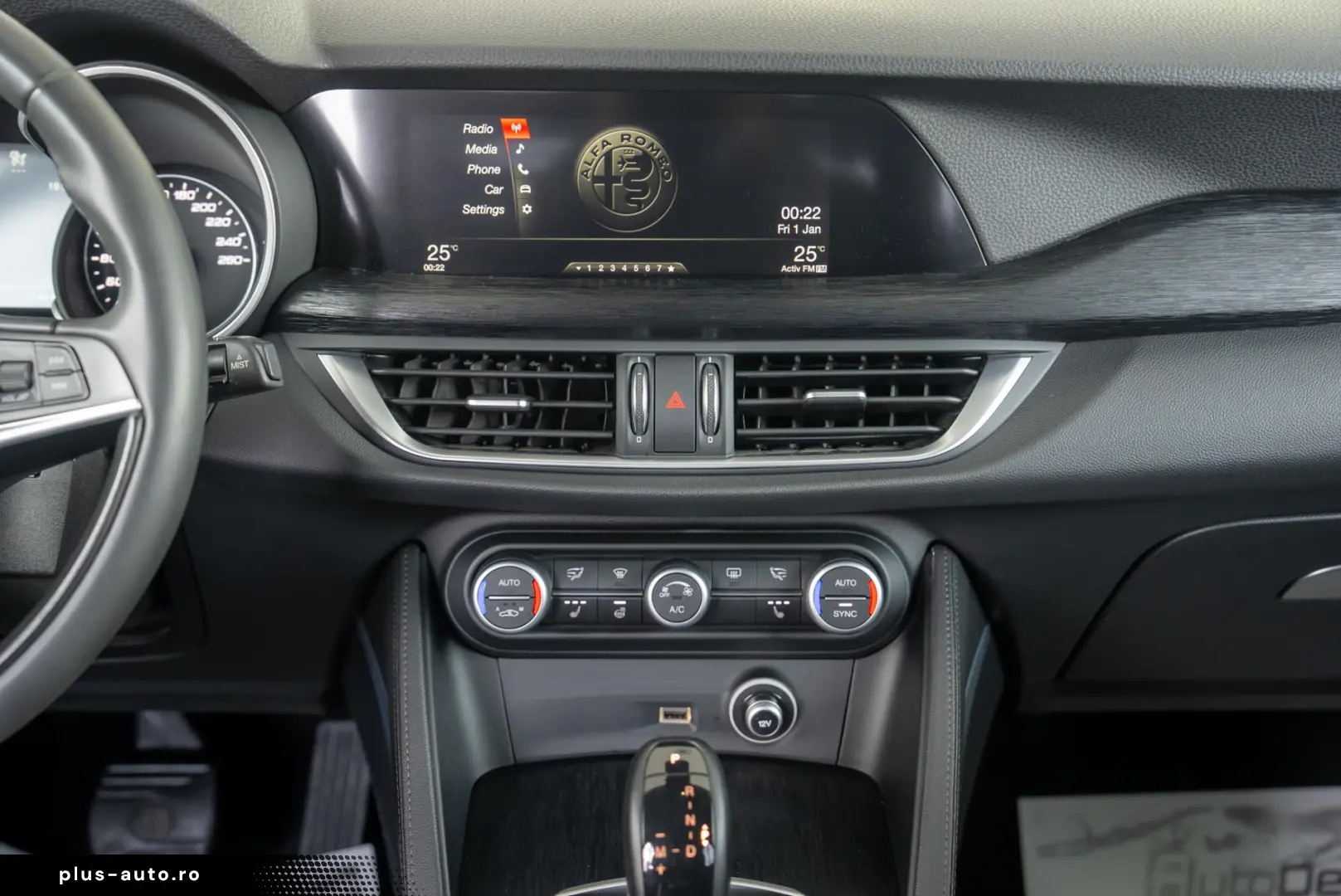 Alfa Romeo Stelvio B-Tech Q4 2 0 Turbo Automatik 280Cp