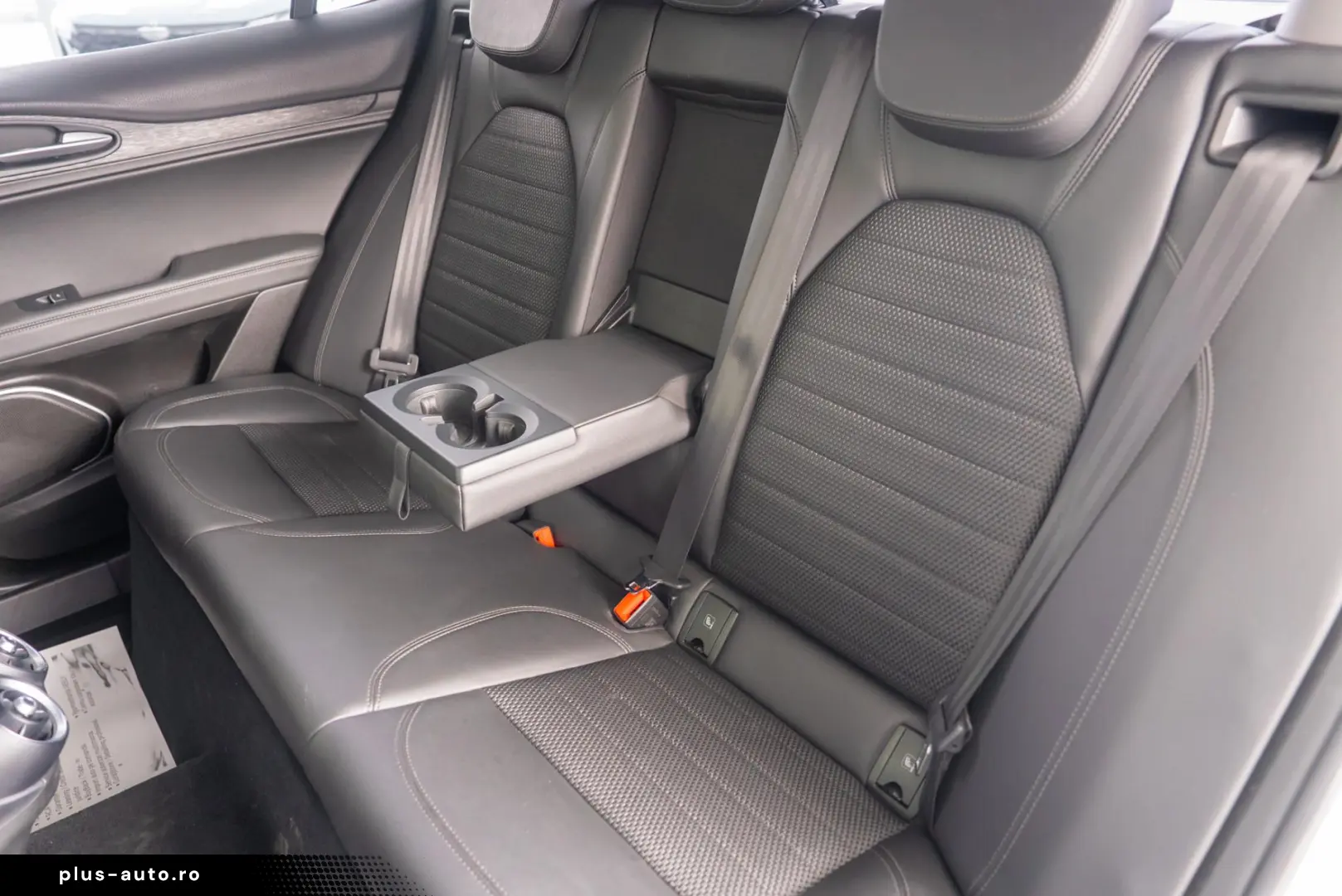 Alfa Romeo Stelvio B-Tech Q4 2 0 Turbo Automatik 280Cp