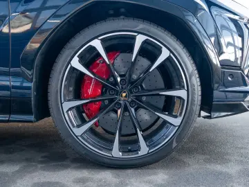 LAMBORGHINI Urus S MY23