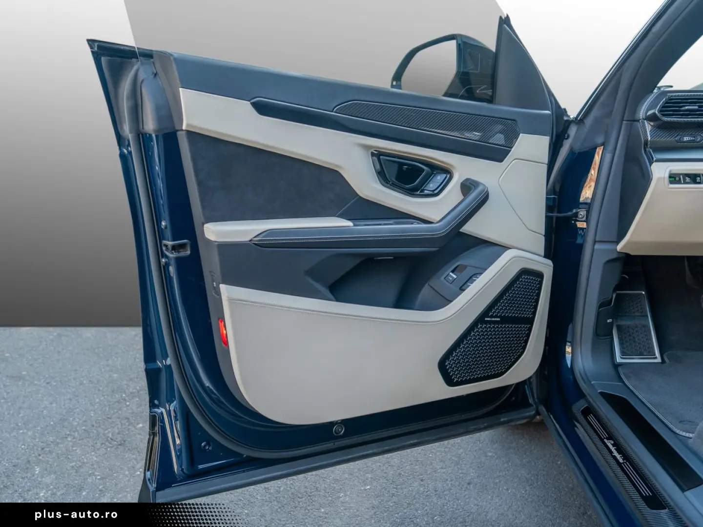 LAMBORGHINI Urus S MY23