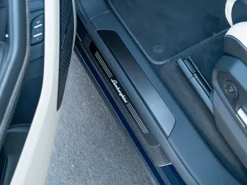 LAMBORGHINI Urus S MY23