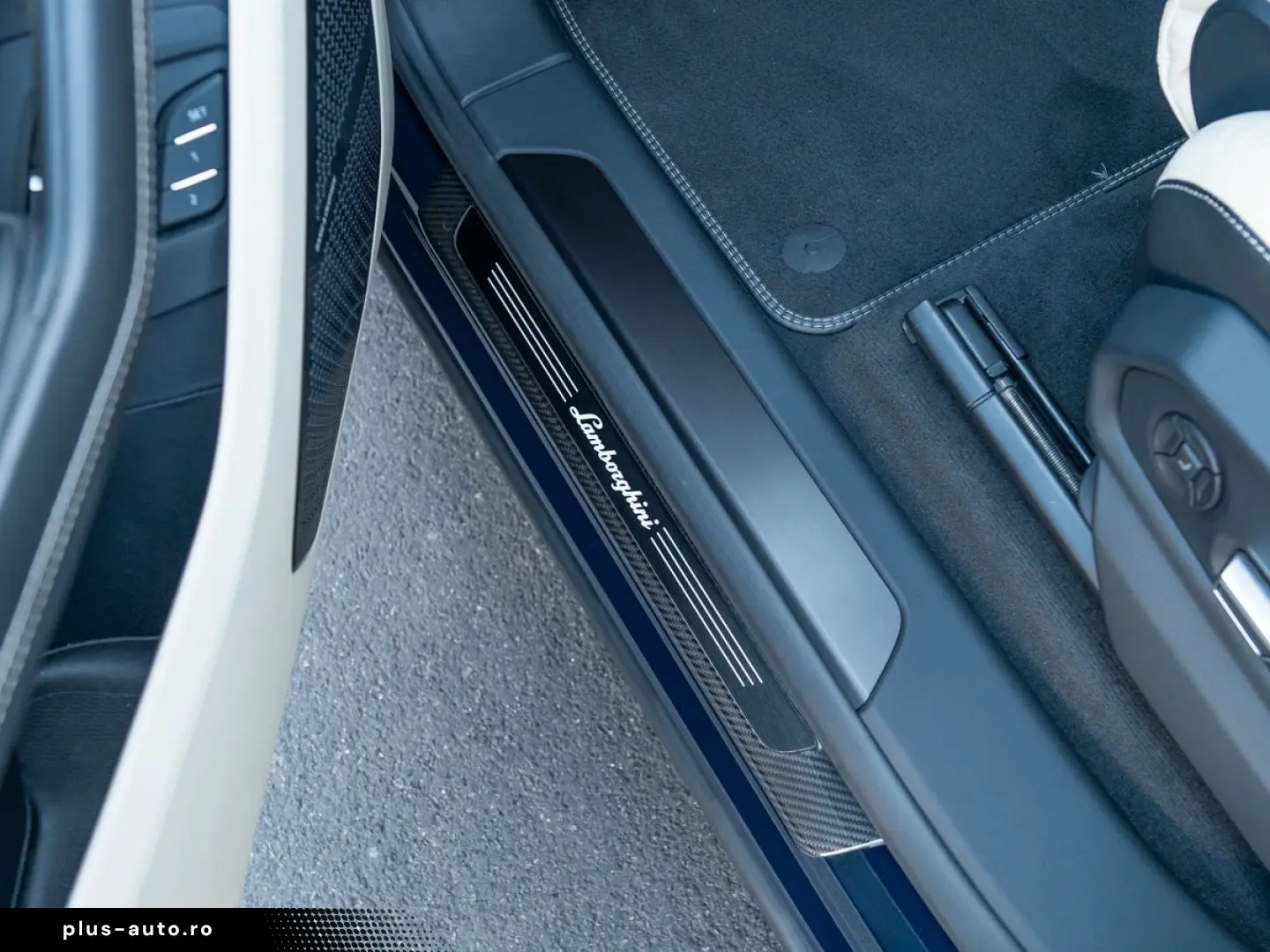 LAMBORGHINI Urus S MY23