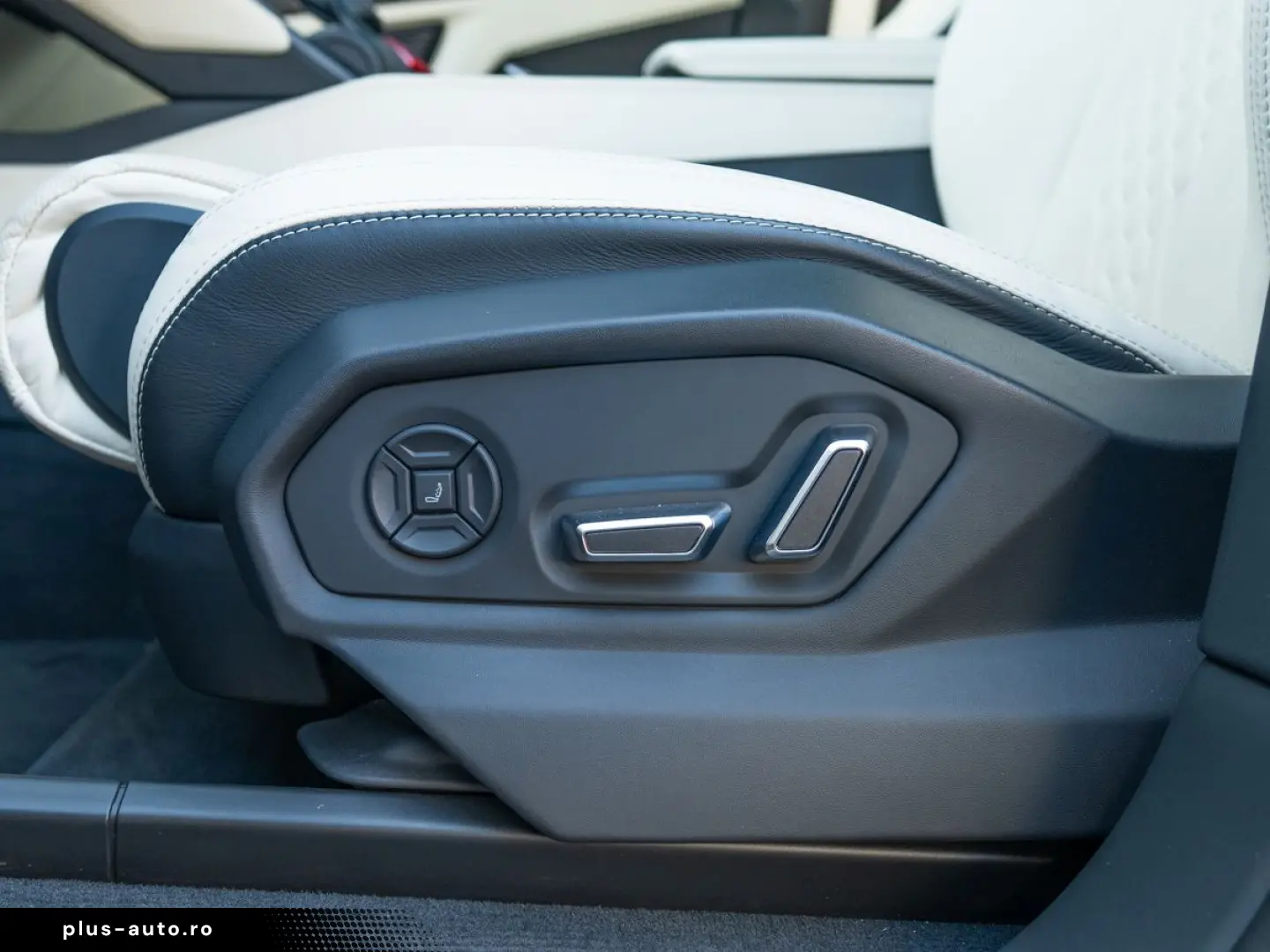 LAMBORGHINI Urus S MY23