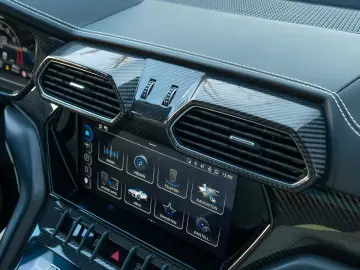 LAMBORGHINI Urus S MY23