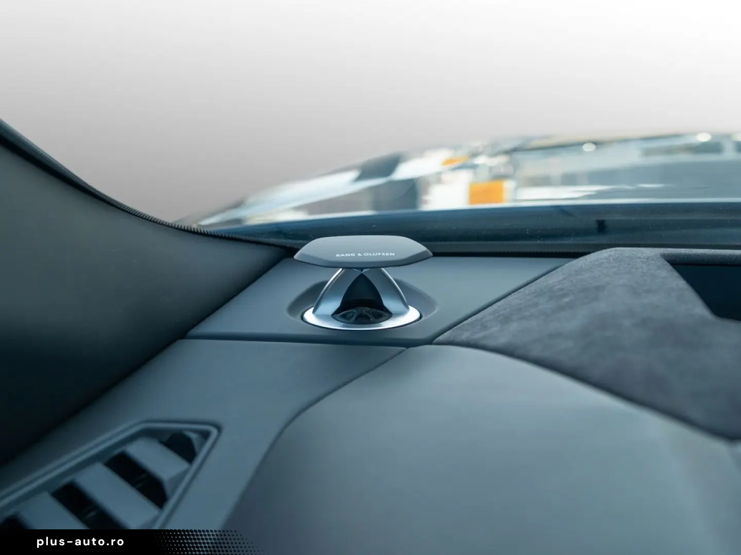 LAMBORGHINI Urus S MY23