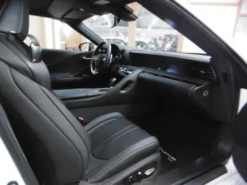 LEXUS LC 500 Cabriolet  10-Stufen-Automatik