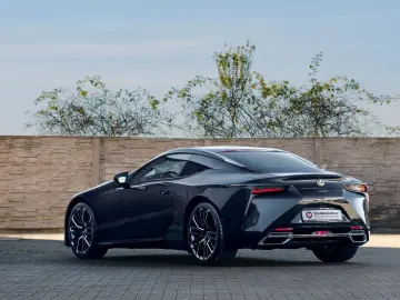 LEXUS LC 500  Hokkaidó 32 80  1st owner