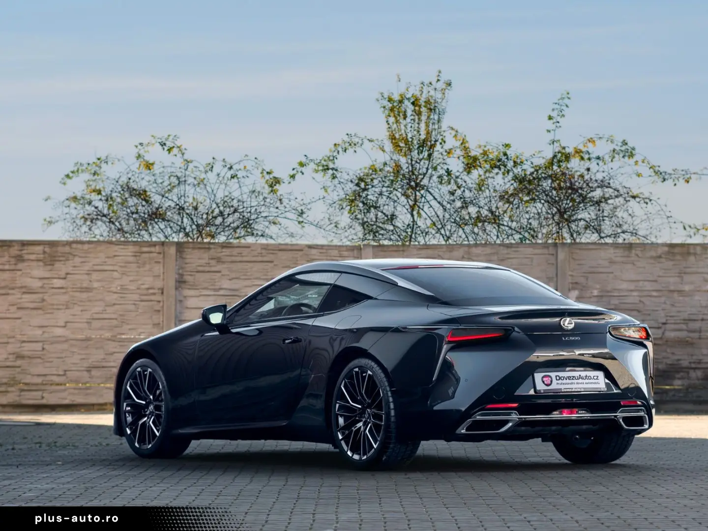 LEXUS LC 500  Hokkaidó 32 80  1st owner