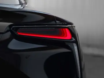 LEXUS LC 500  Hokkaidó 32 80  1st owner