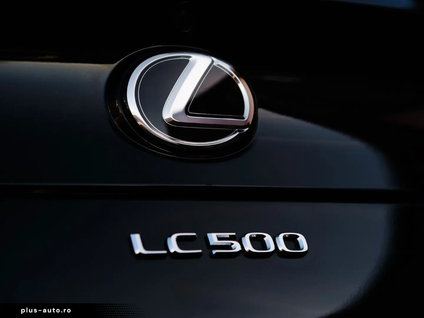 LEXUS LC 500  Hokkaidó 32 80  1st owner