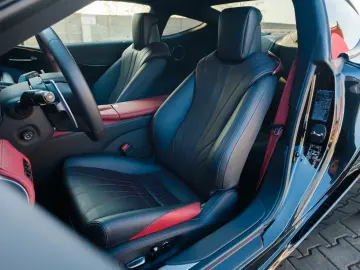 LEXUS LC 500  Hokkaidó 32 80  1st owner