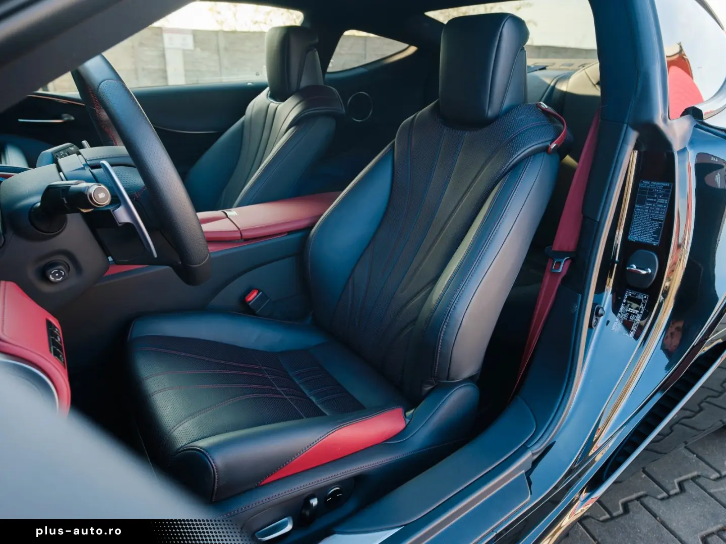 LEXUS LC 500  Hokkaidó 32 80  1st owner