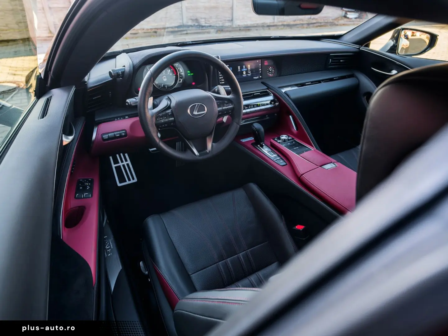 LEXUS LC 500  Hokkaidó 32 80  1st owner