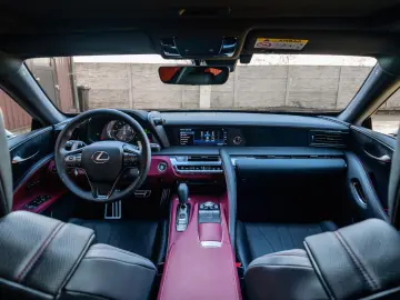 LEXUS LC 500  Hokkaidó 32 80  1st owner