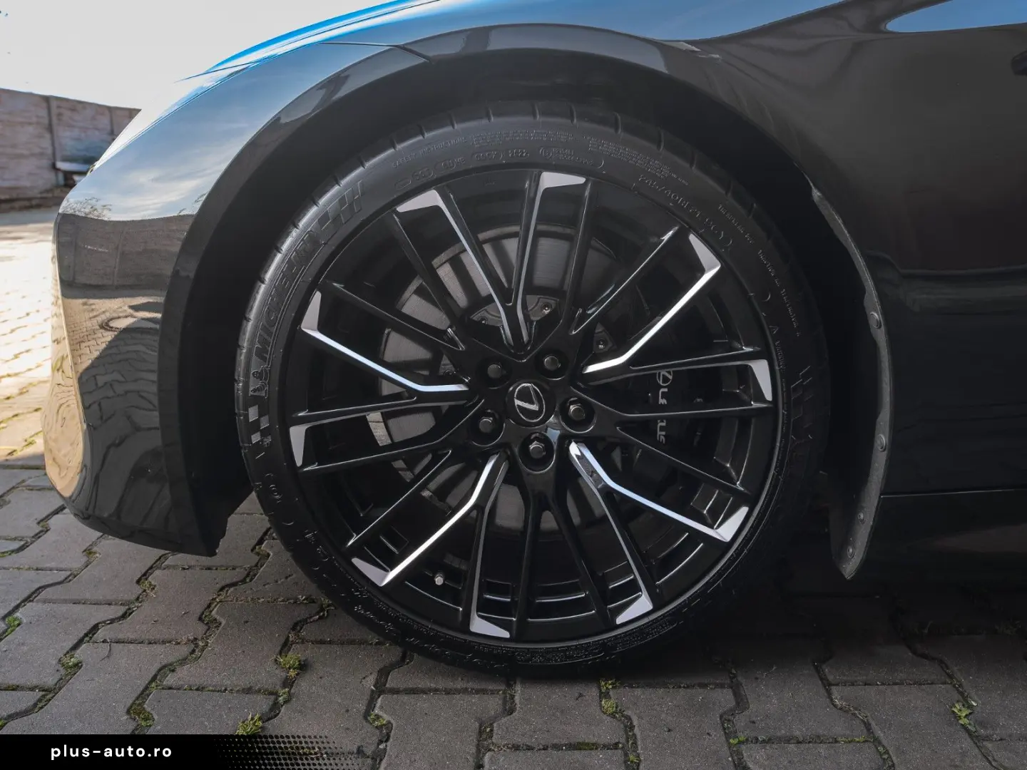 LEXUS LC 500  Hokkaidó 32 80  1st owner