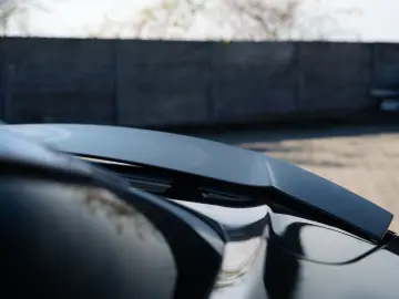 LEXUS LC 500  Hokkaidó 32 80  1st owner