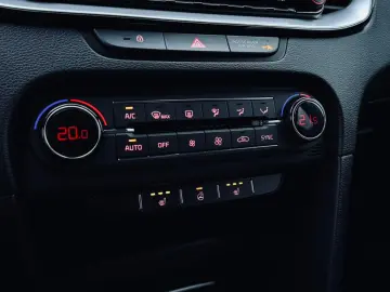 KIA X-CEED  1.6 DIESEL 136CP   FAB 09.2020   EURO 6