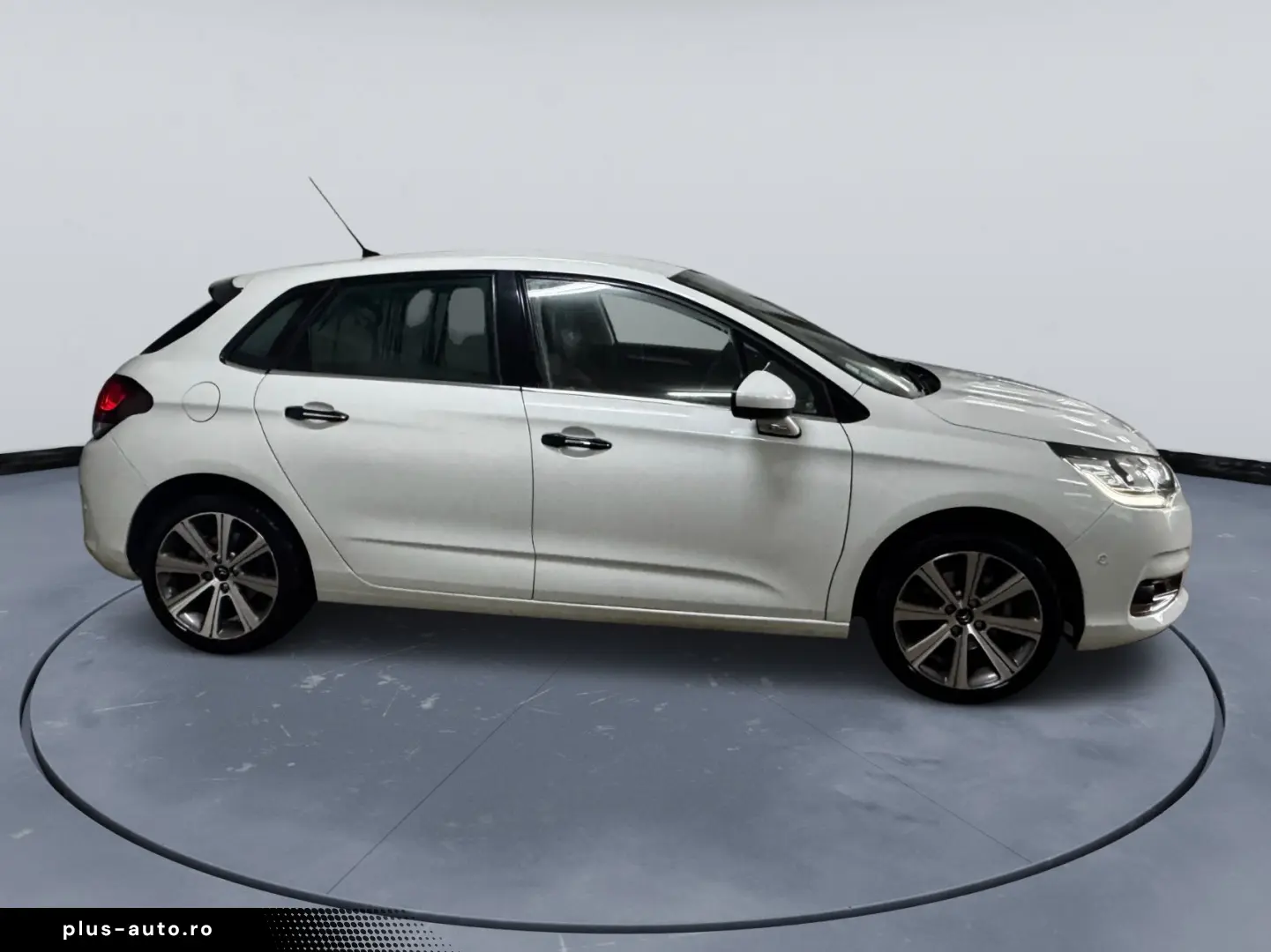 Citroen C4 PureTech Shine 2016 Automat